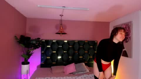 Isabella  online show from 06/19/26, 11:47