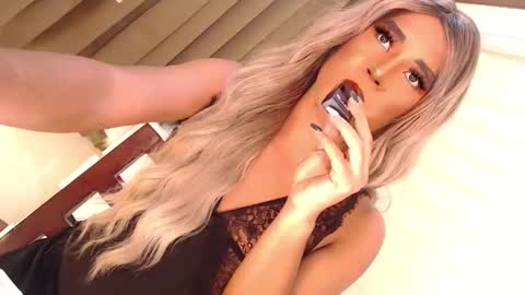 Snapshot of velvet_fux chatting on 12/04/24, 10:24 Richy will make you fall in love online show from 12/04/24, 10:24