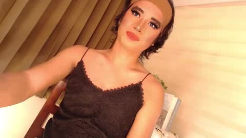 Snapshot of velvet_fux chatting on 12/20/24, 06:24 Richy will make you fall in love online show from 12/20/24, 06:24