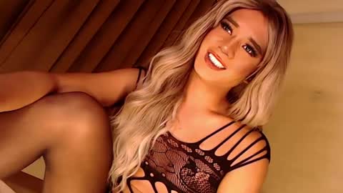 Snapshot of velvet_fux chatting on 01/30/25, 08:53 Richy will make you fall in love online show from 01/30/25, 08:53