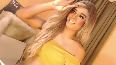 Snapshot of velvet_fux chatting on 09/09/25, 06:07 Richy will make you fall in love online show from 09/09/25, 06:07