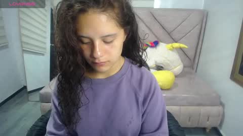 velvet_moon_v online show from 09/16/25, 01:01