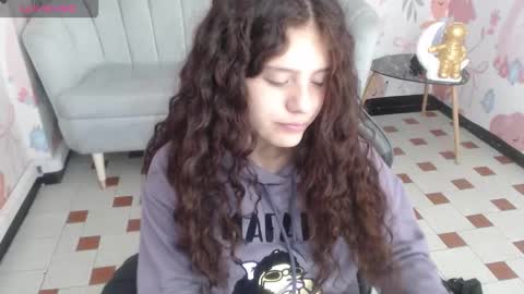 Snapshot of velvet_moon_v chatting on 02/21/26, 01:12 velvet_moon_v online show from 02/21/26, 01:12