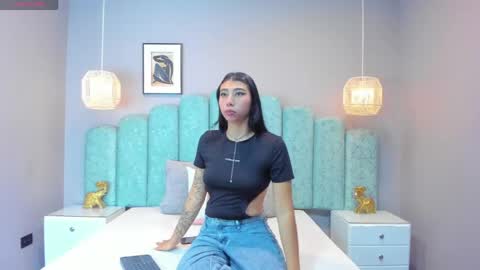 Snapshot of velvet_scarlet chatting on 04/09/26, 02:33 velvet_scarlet online show from 04/09/26, 02:33