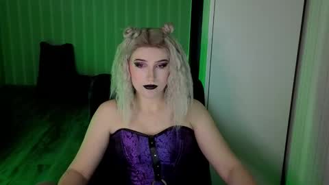 Violet online show from 02/01/26, 10:14