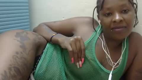 Snapshot of velvet_temptress chatting on 02/22/25, 10:31 velvet online show from 02/22/25, 10:31