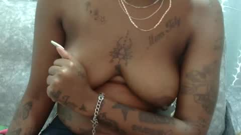 Snapshot of velvet_temptress chatting on 03/12/25, 07:38 velvet online show from 03/12/25, 07:38