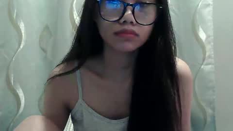 Cassy Pinay online show from 11/17/25, 02:06