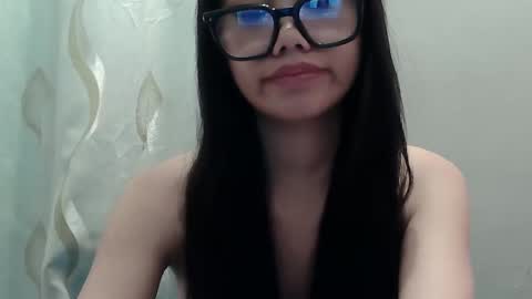 Cassy Pinay online show from 11/20/25, 08:19