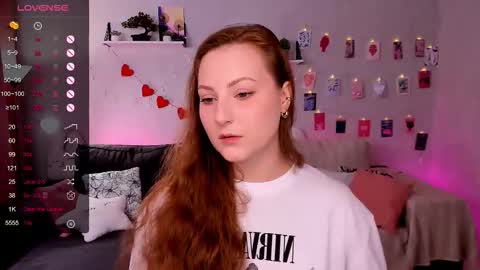 Snapshot of velvetcherry_ chatting on 03/21/26, 08:52 Mia online show from 03/21/26, 08:52