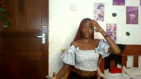 Snapshot of velvetdesiree chatting on 06/22/26, 06:43 velvetdesiree online show from 06/22/26, 06:43