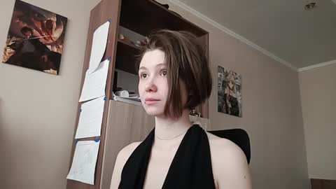 Snapshot of velvetenigma chatting on 04/24/26, 11:12 Alisa online show from 04/24/26, 11:12