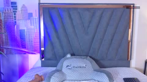 velvetfox_ online show from 03/04/26, 09:54