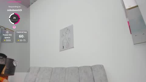 Snapshot of velvetluna_ chatting on 03/20/26, 10:09 Velvetluna online show from 03/20/26, 10:09