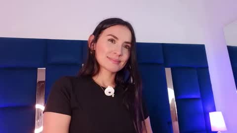 Velvet online show from 06/06/26, 02:22