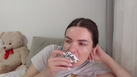 velvetmoon123 online show from 12/14/25, 09:47