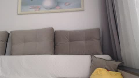 Snapshot of velvetmoon123 chatting on 04/24/26, 06:27 velvetmoon123 online show from 04/24/26, 06:27