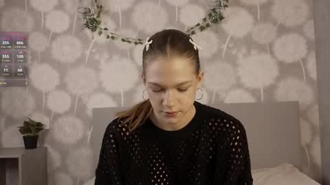 Snapshot of velvetrisque chatting on 11/30/25, 07:01 Kelly online show from 11/30/25, 07:01