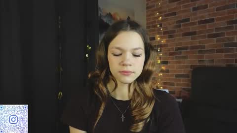 Snapshot of velvetrisque chatting on 03/01/26, 06:37 Kelly online show from 03/01/26, 06:37