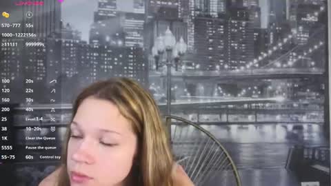 Snapshot of velvetrisque chatting on 06/06/26, 07:13 Kelly online show from 06/06/26, 07:13