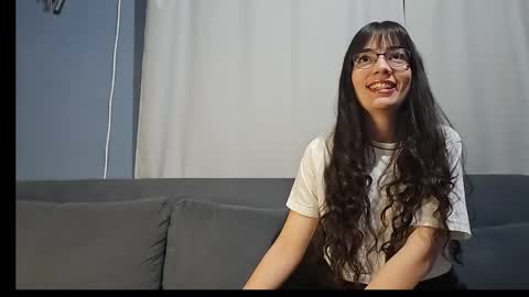 velvetsolez online show from 04/04/26, 08:56