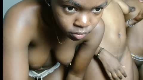 Snapshot of velvetvibes02 chatting on 05/30/26, 08:17 mellisa online show from 05/30/26, 08:17