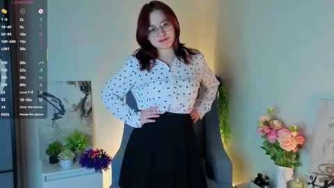 janet  online show from 10/08/25, 02:04