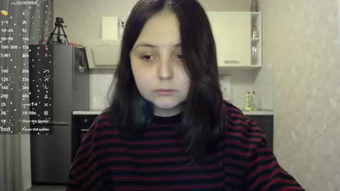 Snapshot of vendymories chatting on 02/18/25, 10:25 eva 3 online show from 02/18/25, 10:25