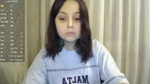 Snapshot of vendymories chatting on 02/25/25, 09:02 eva 3 online show from 02/25/25, 09:02