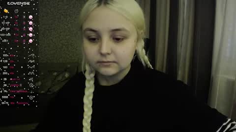 Snapshot of vendymories chatting on 10/05/25, 02:15 eva 3 online show from 10/05/25, 02:15