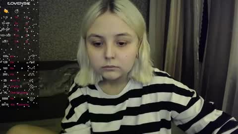 Snapshot of vendymories chatting on 10/25/25, 11:10 eva 3 online show from 10/25/25, 11:10