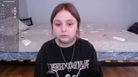 Snapshot of vendymories chatting on 01/16/26, 06:45 eva 3 online show from 01/16/26, 06:45