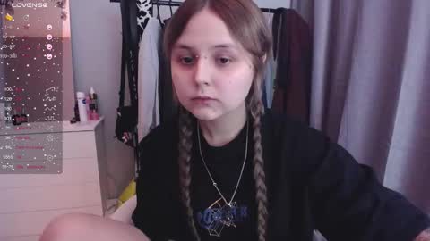 Snapshot of vendymories chatting on 03/04/26, 02:01 eva 3 online show from 03/04/26, 02:01