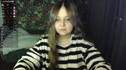 Snapshot of vendymories chatting on 04/14/26, 03:51 eva 3 online show from 04/14/26, 03:51