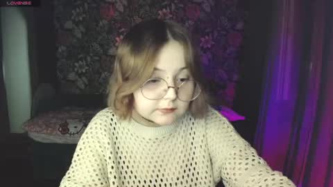 Snapshot of vendymories chatting on 07/11/26, 05:48 eva 3 online show from 07/11/26, 05:48
