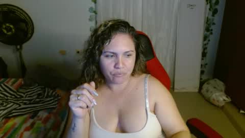 Snapshot of venecasexy44 chatting on 09/14/25, 12:10 venecasexy44 online show from 09/14/25, 12:10
