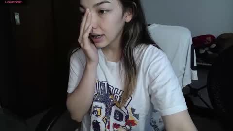 Snapshot of venelope1 chatting on 03/07/25, 06:43 Venelope 3 online show from 03/07/25, 06:43