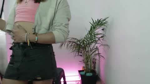 Snapshot of vennus6969 chatting on 03/05/25, 06:12 vennus6969 online show from 03/05/25, 06:12