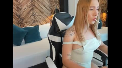 V E N U S  online show from 11/05/25, 07:25