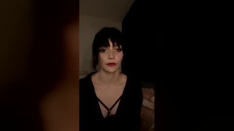 venom_goddess online show from 05/15/26, 09:33