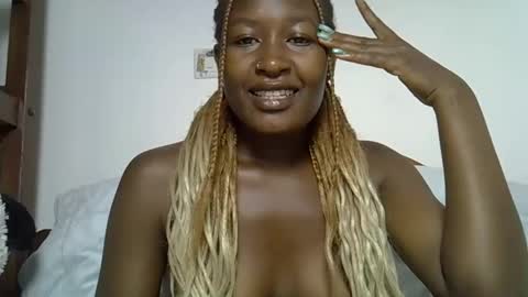 venom_kisses5050 online show from 02/16/26, 12:01