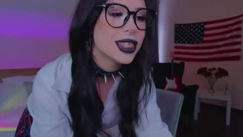 Vivian online show from 02/06/26, 04:50