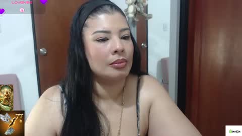 Snapshot of venus1111_ chatting on 06/11/26, 11:47 HI IM VENUS SMALL BOOBS BIG HEART WARM PUSSY online show from 06/11/26, 11:47