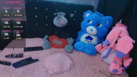 Snapshot of venus_26_ chatting on 03/06/26, 10:17 eva online show from 03/06/26, 10:17