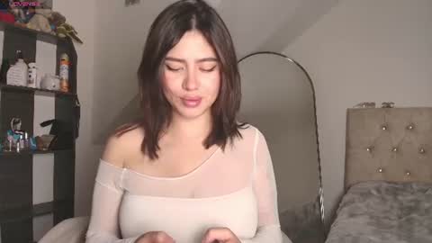 Snapshot of venus_art11 chatting on 07/02/26, 02:11 venus_art11 online show from 07/02/26, 02:11