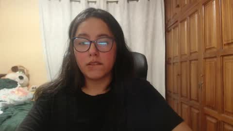 Snapshot of venus_cat_ chatting on 04/07/26, 01:28 Venus online show from 04/07/26, 01:28