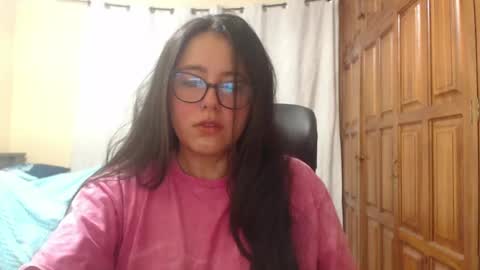 Snapshot of venus_cat_ chatting on 06/06/26, 04:39 Venus online show from 06/06/26, 04:39
