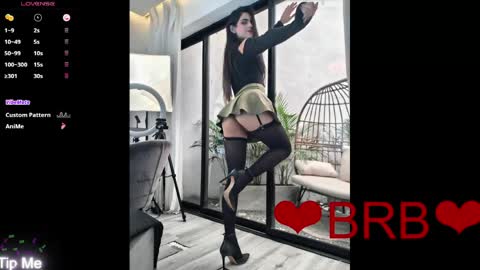 Snapshot of venus_flame chatting on 04/21/26, 11:27 VENUS online show from 04/21/26, 11:27