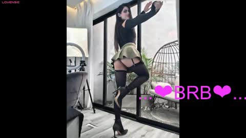 Snapshot of venus_flame chatting on 05/29/26, 11:30 VENUS online show from 05/29/26, 11:30