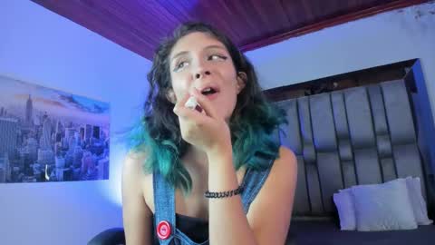 Snapshot of venus_in_earth chatting on 02/26/26, 04:00 Venus online show from 02/26/26, 04:00